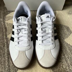 NIB Adidas VL Court 3.0 Sneakers - Size 10